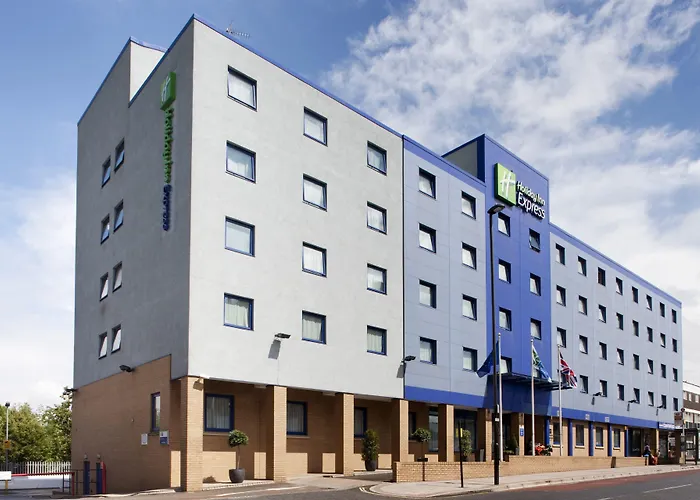 Holiday Inn Express Park Royal By IhgHotel Londra